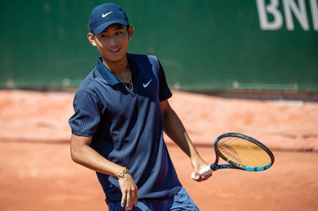 足球在线看免费直播-商竣程打入IW正赛创历史 中国男网新希望来了！