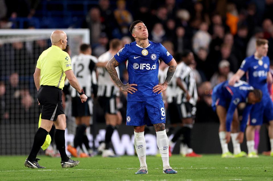 足球在线看免费直播-双线2连败！切尔西主场0-1纽卡仍排第5 戈登制胜 詹姆斯补时中柱